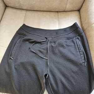 Lululemon joggers